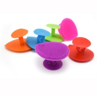 Small Soft Heart shape clean lips silicone brush & snoot silicone brush